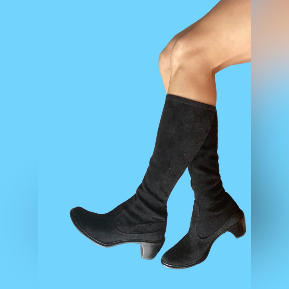 Y2k vintage Stuart Weitzman black suede elastic sock boots 9